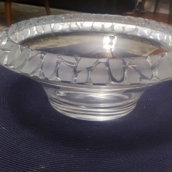 Mikasa Large Bowl - Picture 1 of 6